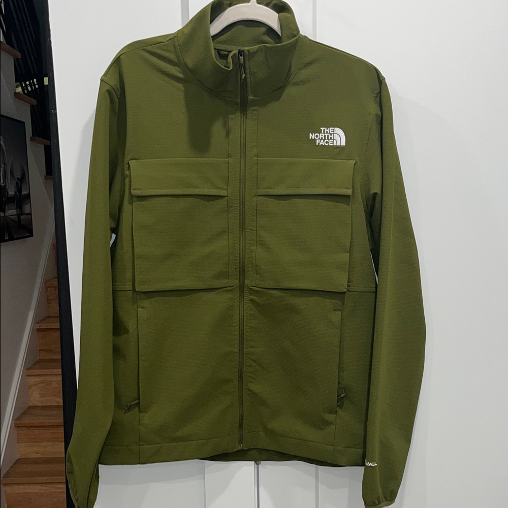 The North Face Men's Forest Green Performance Jacket
